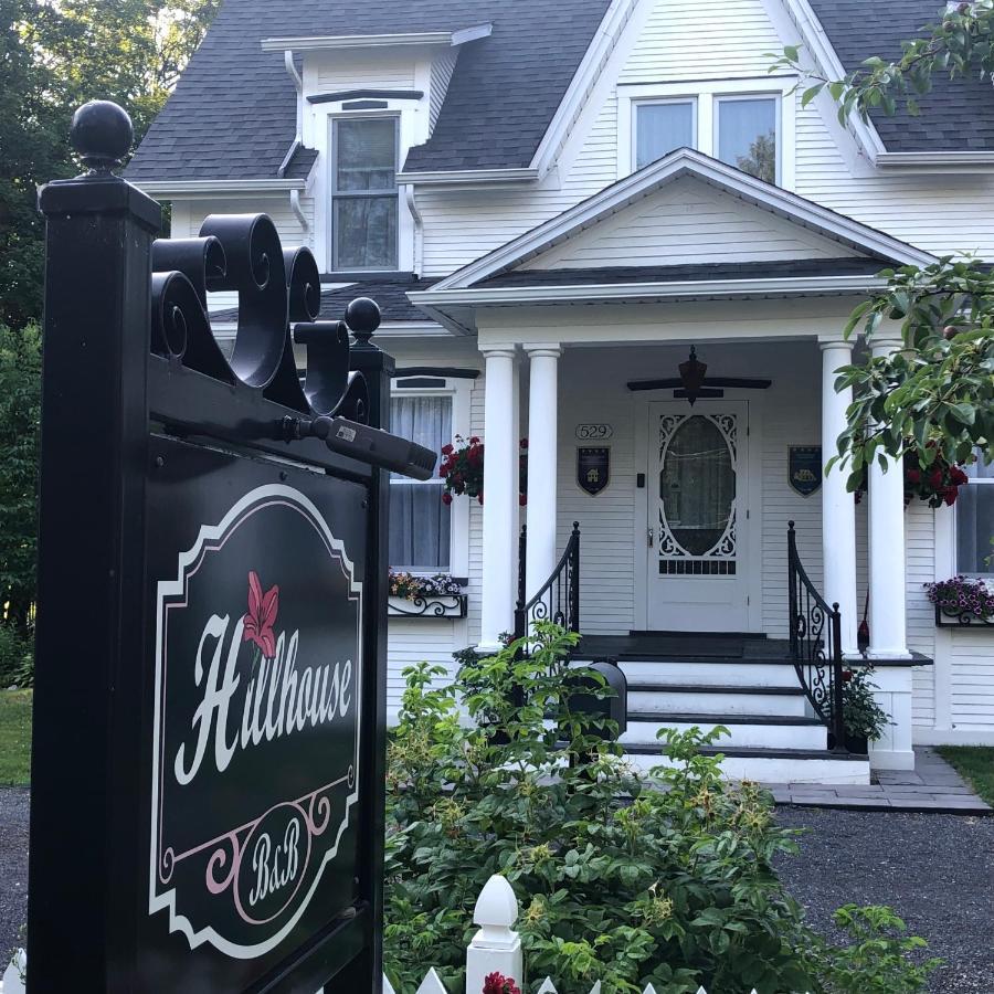 B&B Hillhouse Lac-Brome Exterior photo